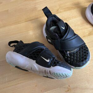 Nike velcro sneakers (wide-feet friendly)